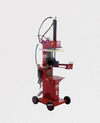 Ceccato Olindo-Fendeuse à bois verticale électrique Ceccato Bull SPLE13R4 13 tonnes course 500 mm-Neu